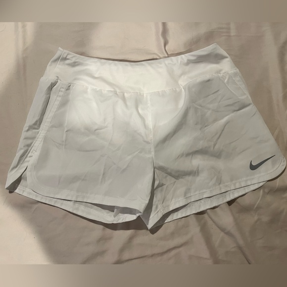 Nike Dri Fit Shorts with liner - Picture 1 of 4